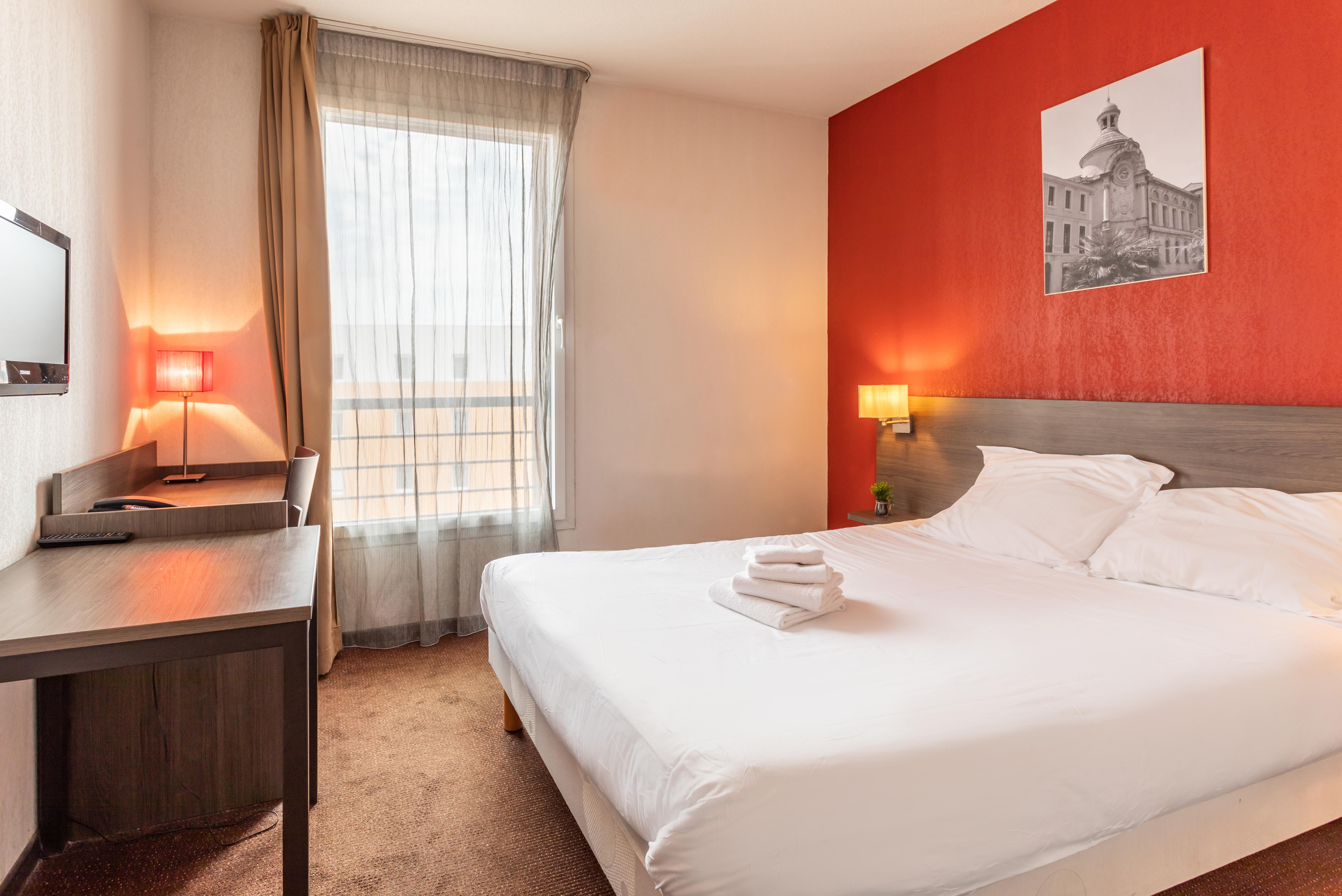 Comfort Aparthotel Nimes Centre Buitenkant foto