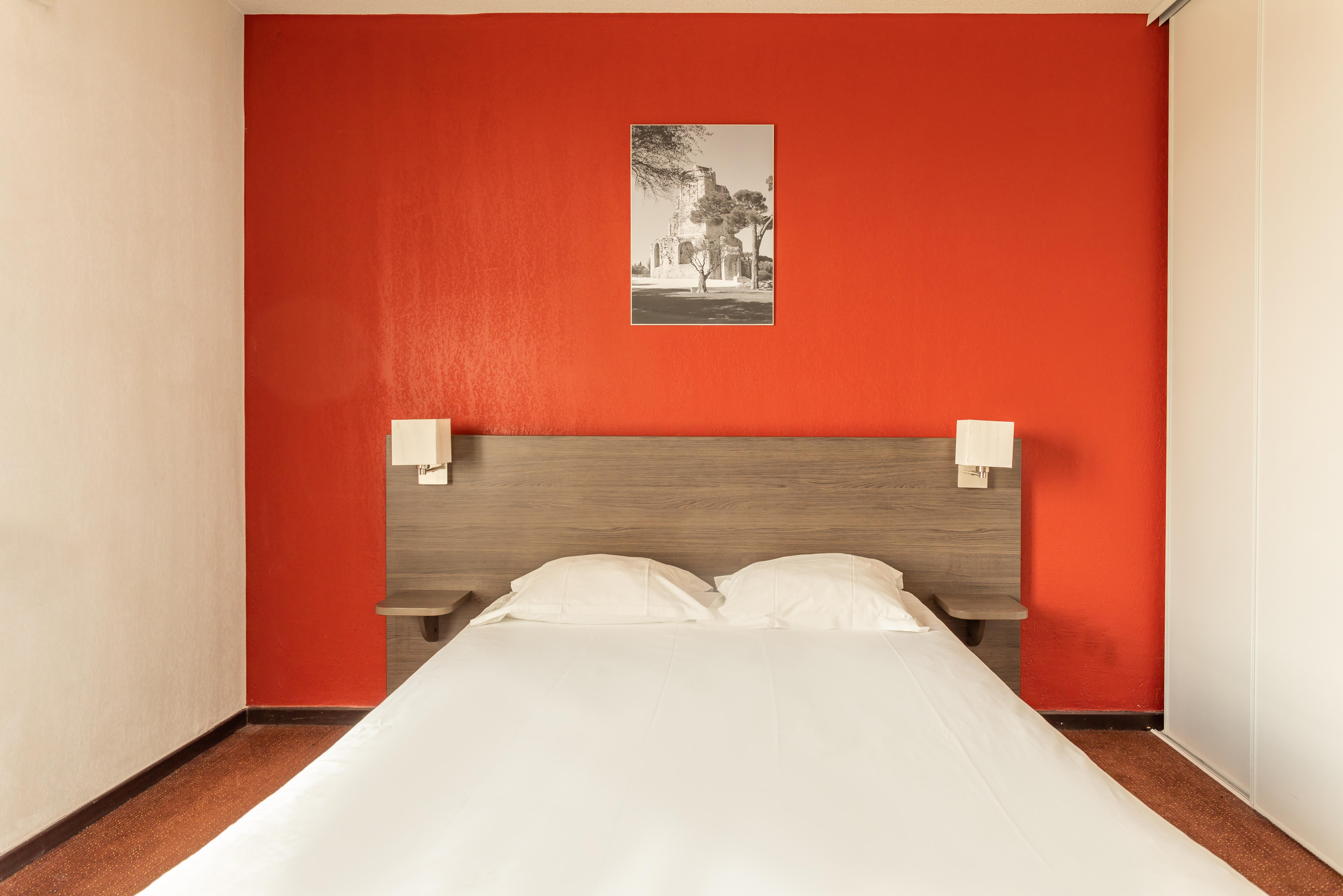 Comfort Aparthotel Nimes Centre Buitenkant foto