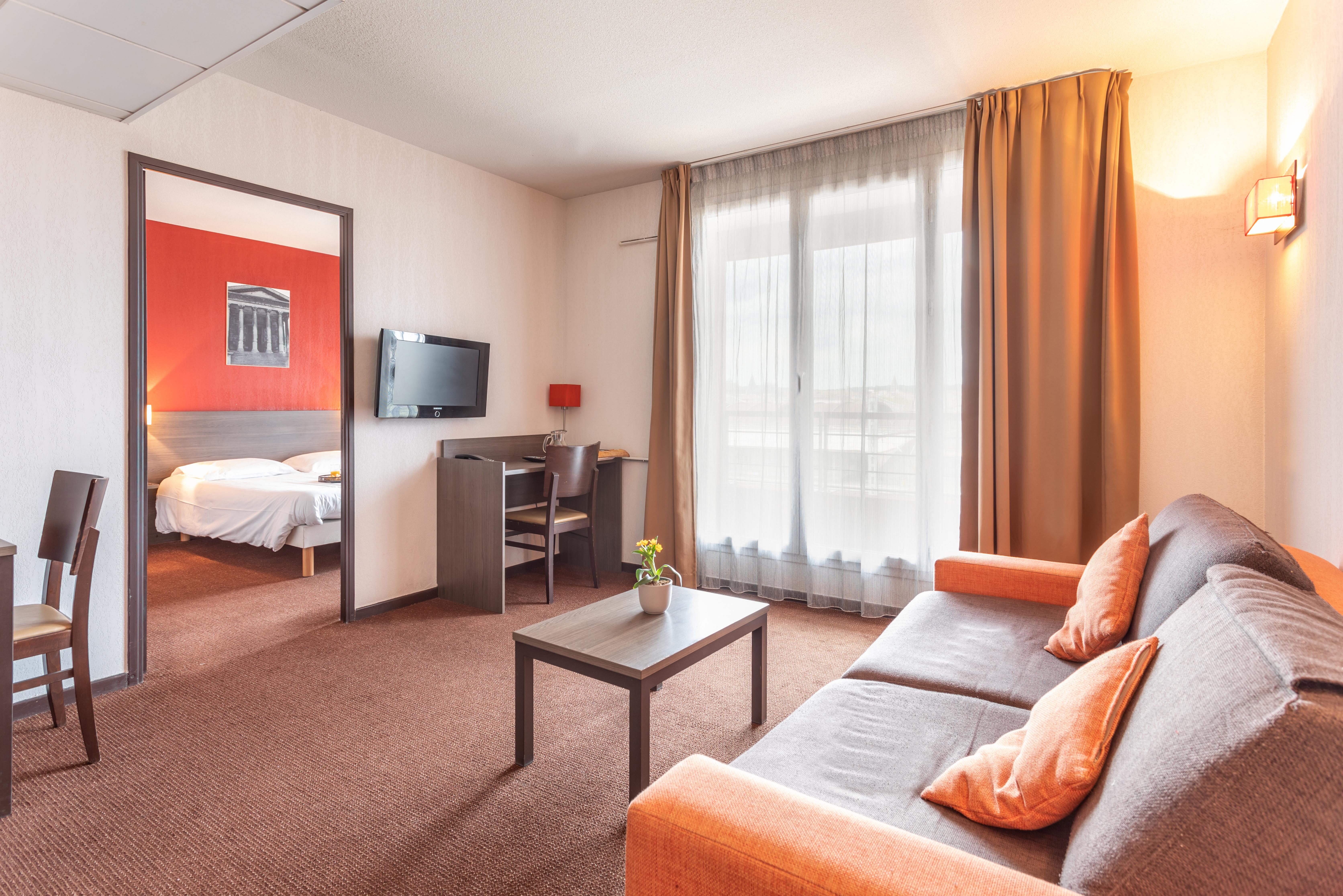 Comfort Aparthotel Nimes Centre Buitenkant foto