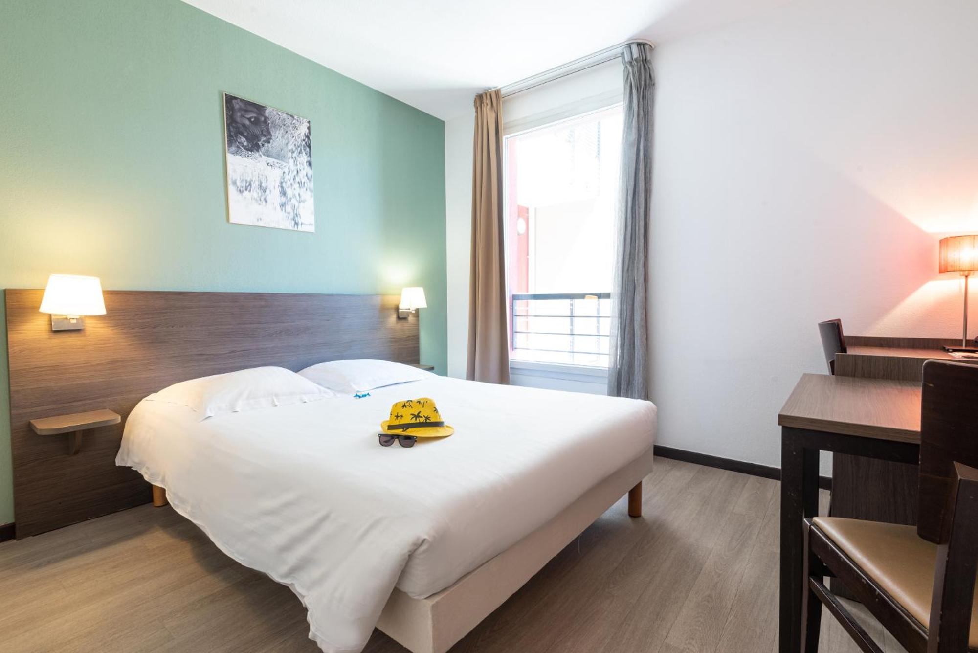 Comfort Aparthotel Nimes Centre Buitenkant foto