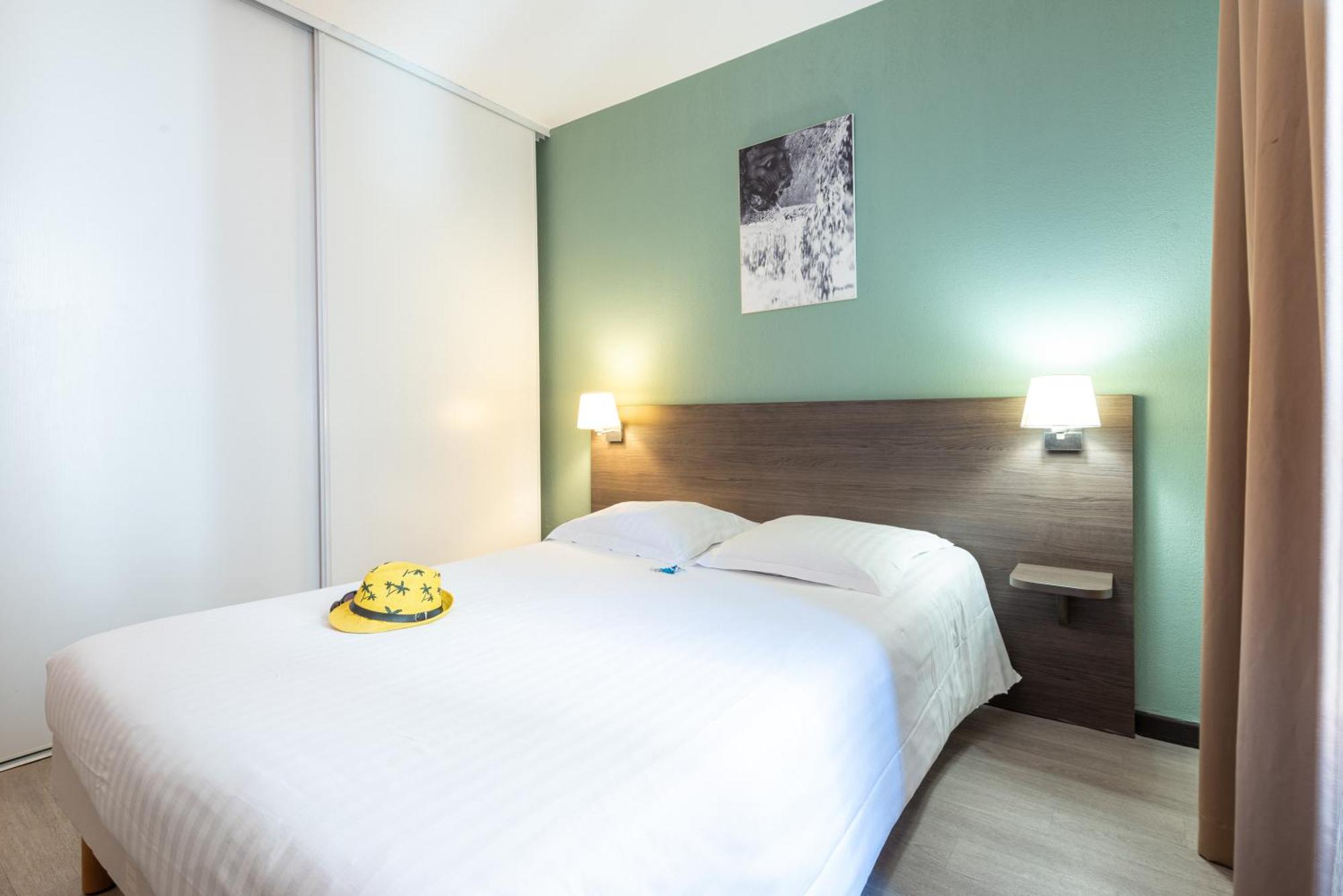 Comfort Aparthotel Nimes Centre Buitenkant foto