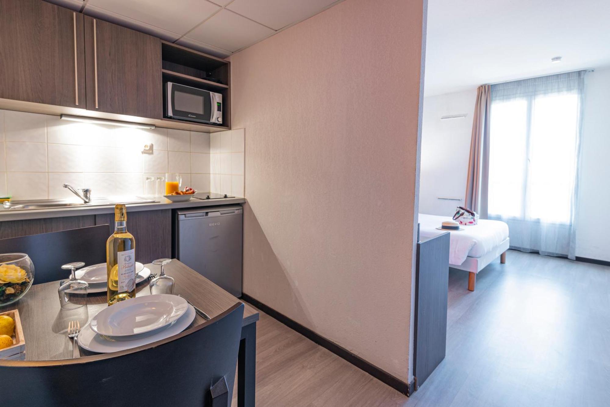 Comfort Aparthotel Nimes Centre Buitenkant foto